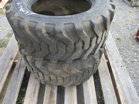 titan 10x16.5 skid steer tire